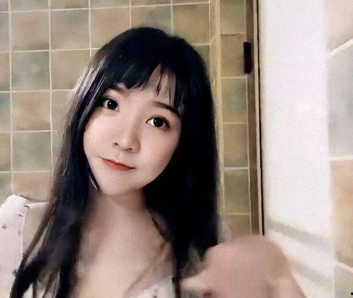网红主播小奶瓶吃瓜视频,揭秘网红圈幕后故事