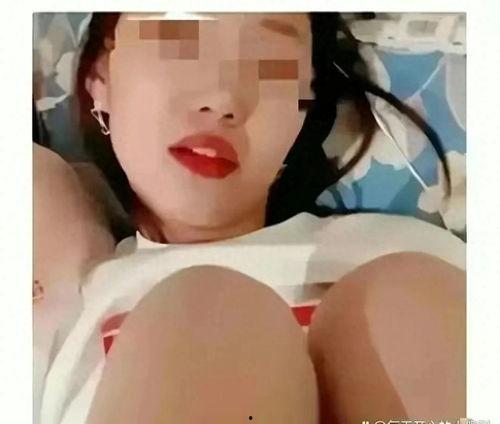 网红主播小奶瓶吃瓜视频,揭秘网红圈幕后故事 第3张 网红主播小奶瓶吃瓜视频,揭秘网红圈幕后故事 第3张