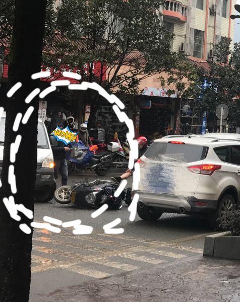 海天爆料者车祸视频,视频曝光引发网友热议  第2张