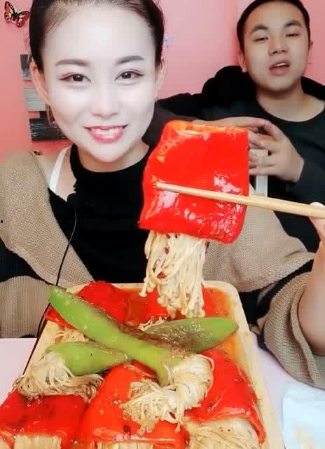 爆料金针菇吃货视频,揭秘吃货眼中的美味瞬间 第2张 爆料金针菇吃货视频,揭秘吃货眼中的美味瞬间 第2张