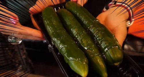 网红 吃哈密瓜,哈密瓜的甜蜜诱惑  第3张