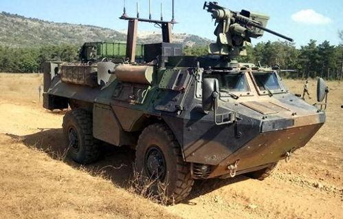 法国装甲车爆料视频播放,视频爆料揭示军事装备细节