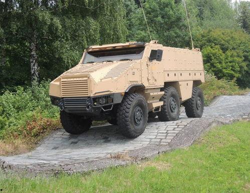 法国装甲车爆料视频播放,视频爆料揭示军事装备细节  第3张